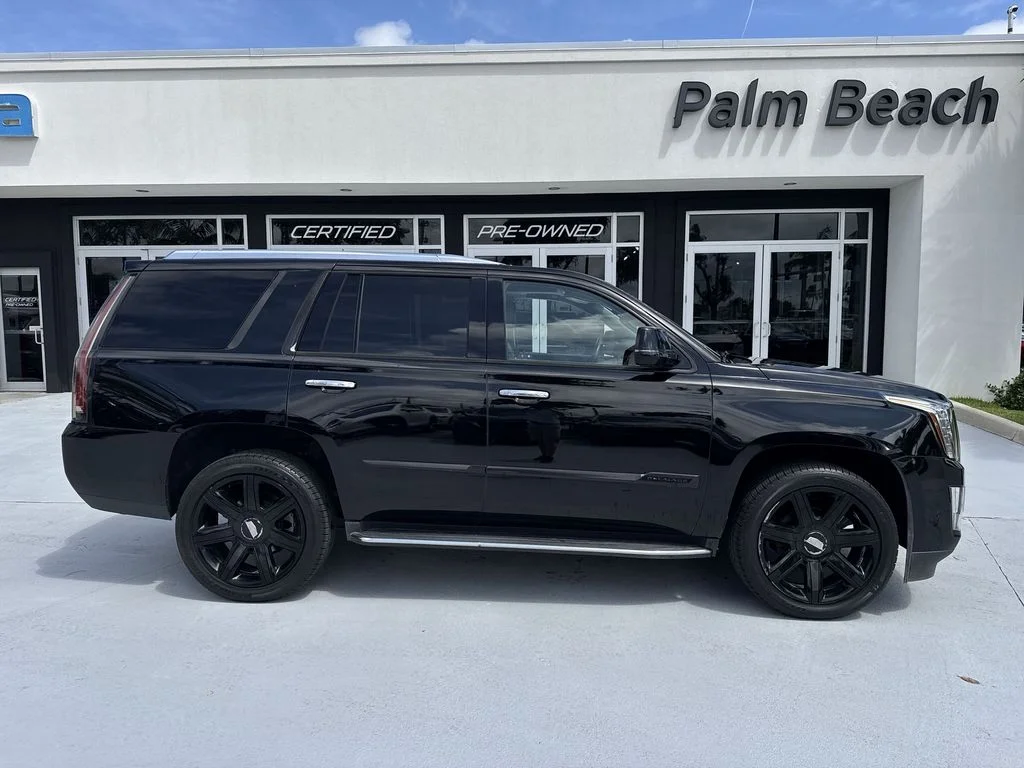 Used 2020 Black Raven Cadillac Luxury image 5