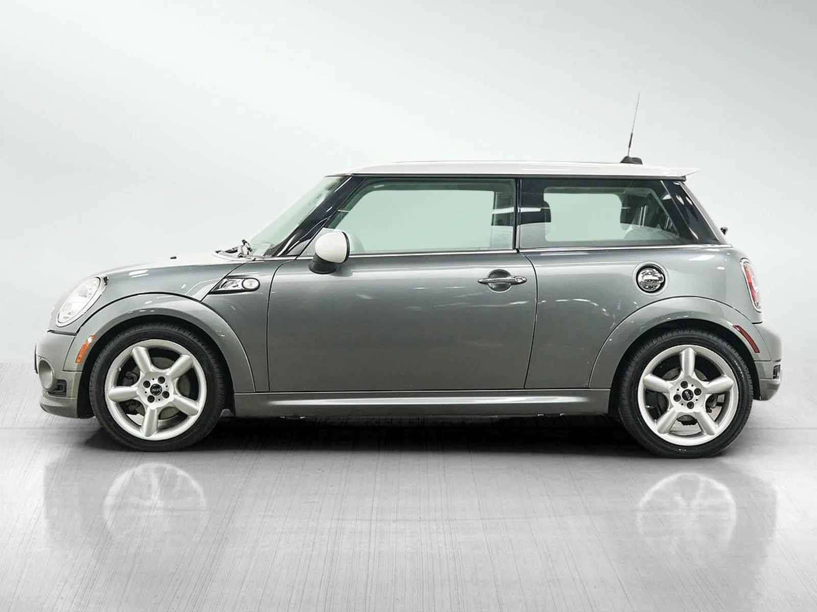 Used 2010 Dark Silver Metallic MINI Base image 2