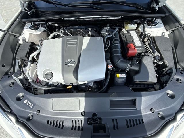 2025 Lexus ES 350 - Photo 27