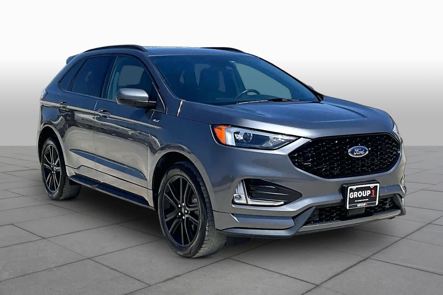 Used 2023 Carbonized Gray Ford ST-Line image 3