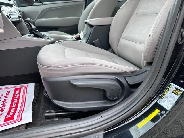 Certified Used 2018 Black Hyundai SEL image 11