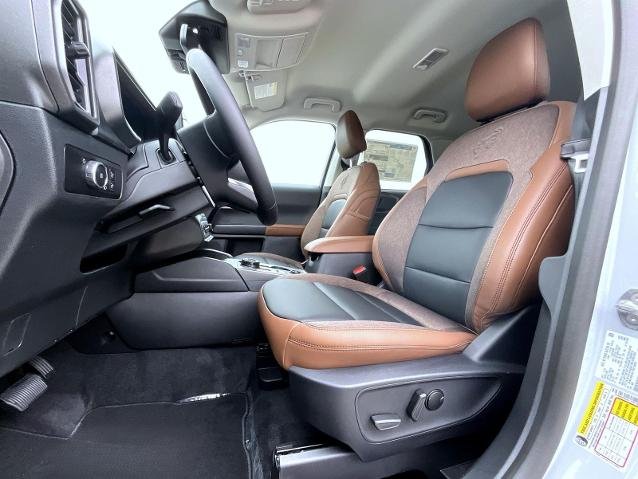New 2026 Space White Metallic Ford Outer Banks image 39