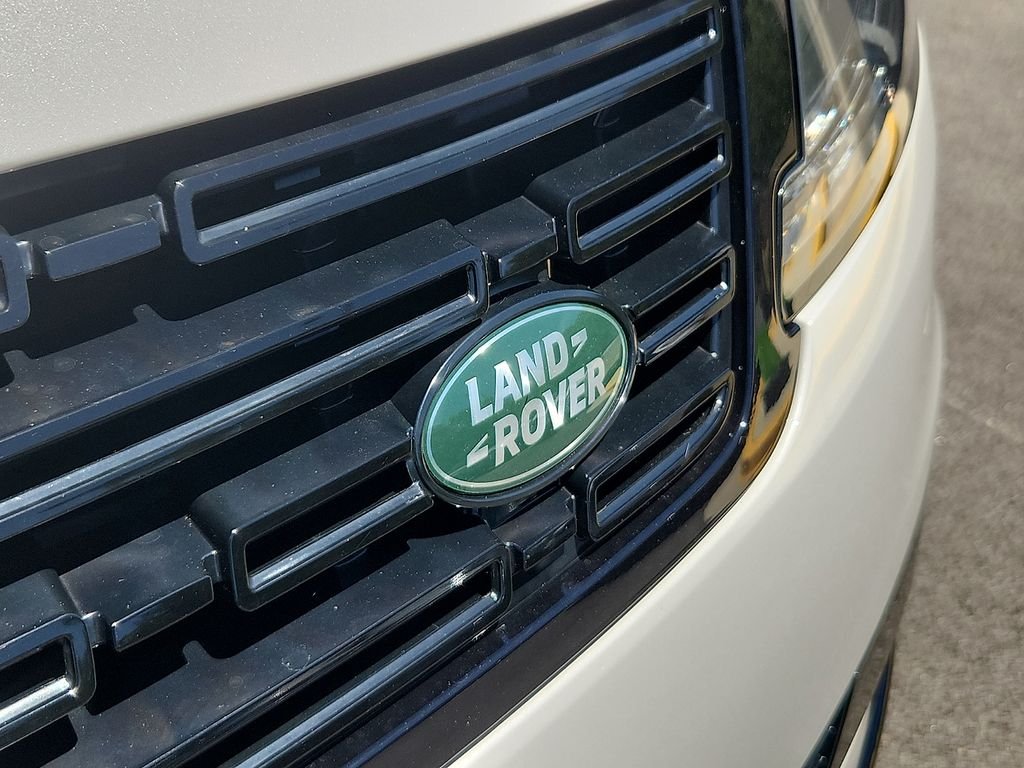 New 2026 Borasco Grey Land Rover Dynamic SE image 11