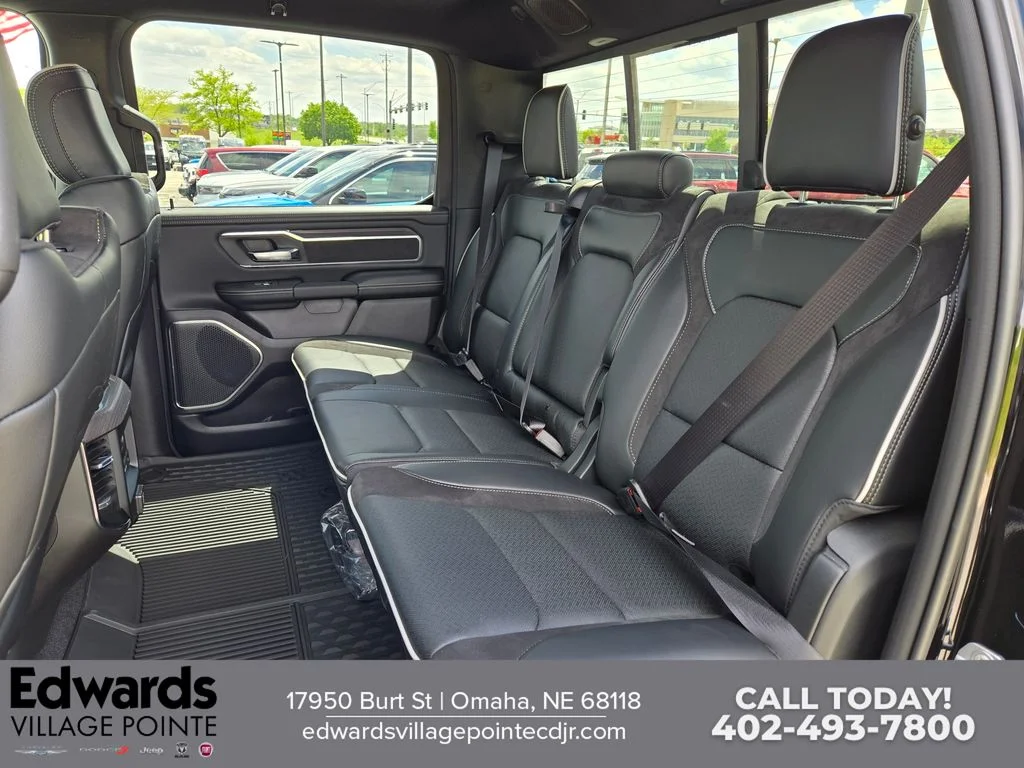 New 2026 Diamond Black Crystal Pearl-Coat Exterior Paint RAM Laramie image 27