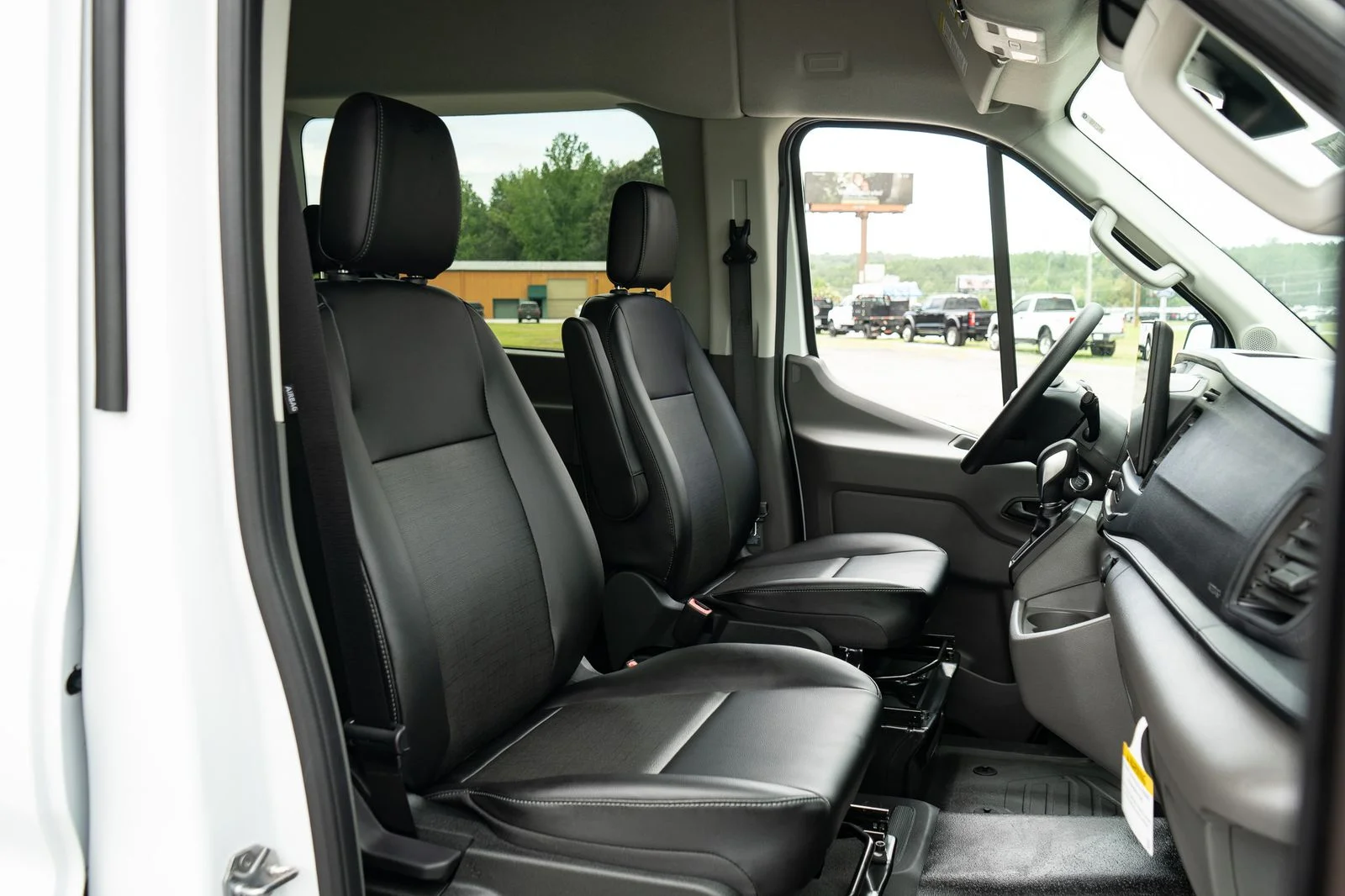 New 2026 Oxford White Ford Passenger Van XL image 22