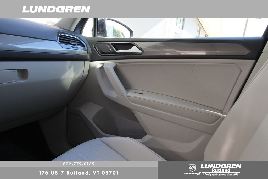 2022 Volkswagen Tiguan SE - Photo 28