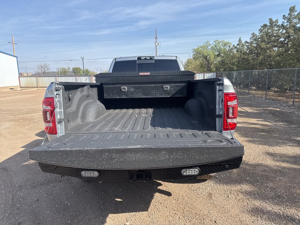 Used 2023 Billet Silver Metallic Ram Longhorn image 6