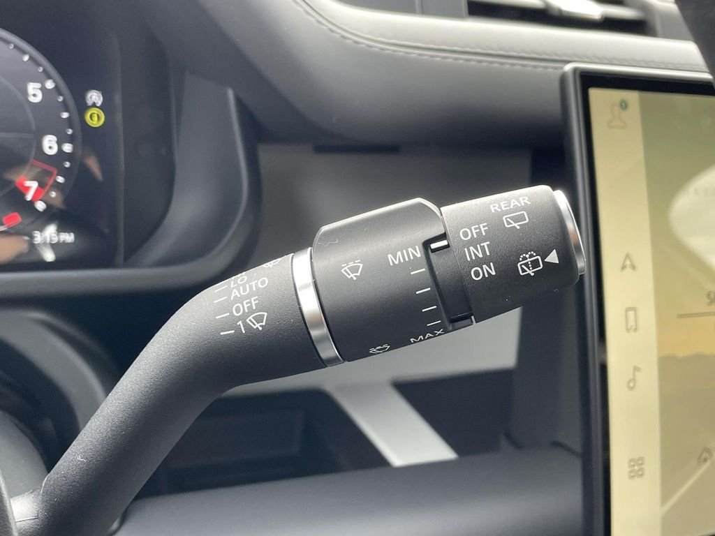New 2026 Borasco Grey Land Rover X-Dynamic SE image 39