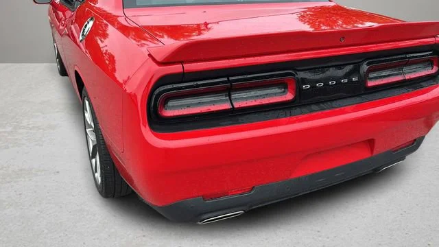Used 2020 Red Dodge SXT image 33