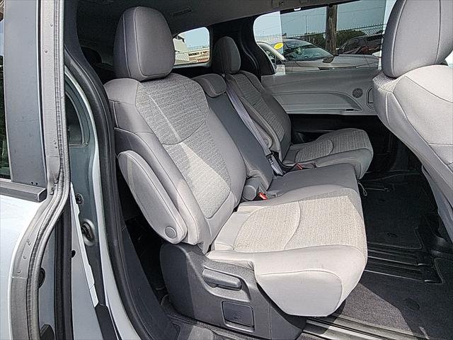 Certified Used 2025 CELESTIAL SILVER Toyota  image 30