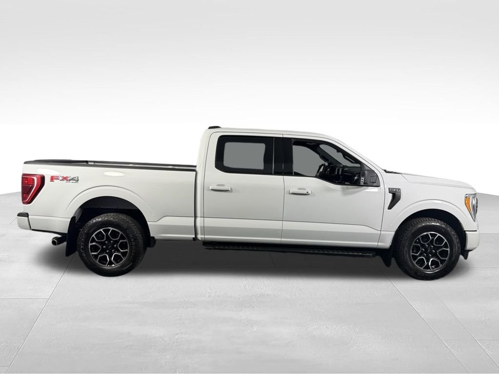 Used 2023 Oxford White Ford XLT image 4