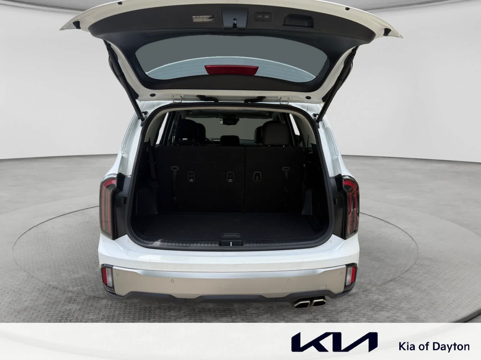 Certified Used 2025 Glacial White Pearl Kia EX image 23