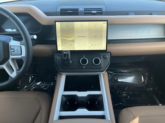 New 2026 Gondwana Stone LAND ROVER X-Dynamic SE image 15