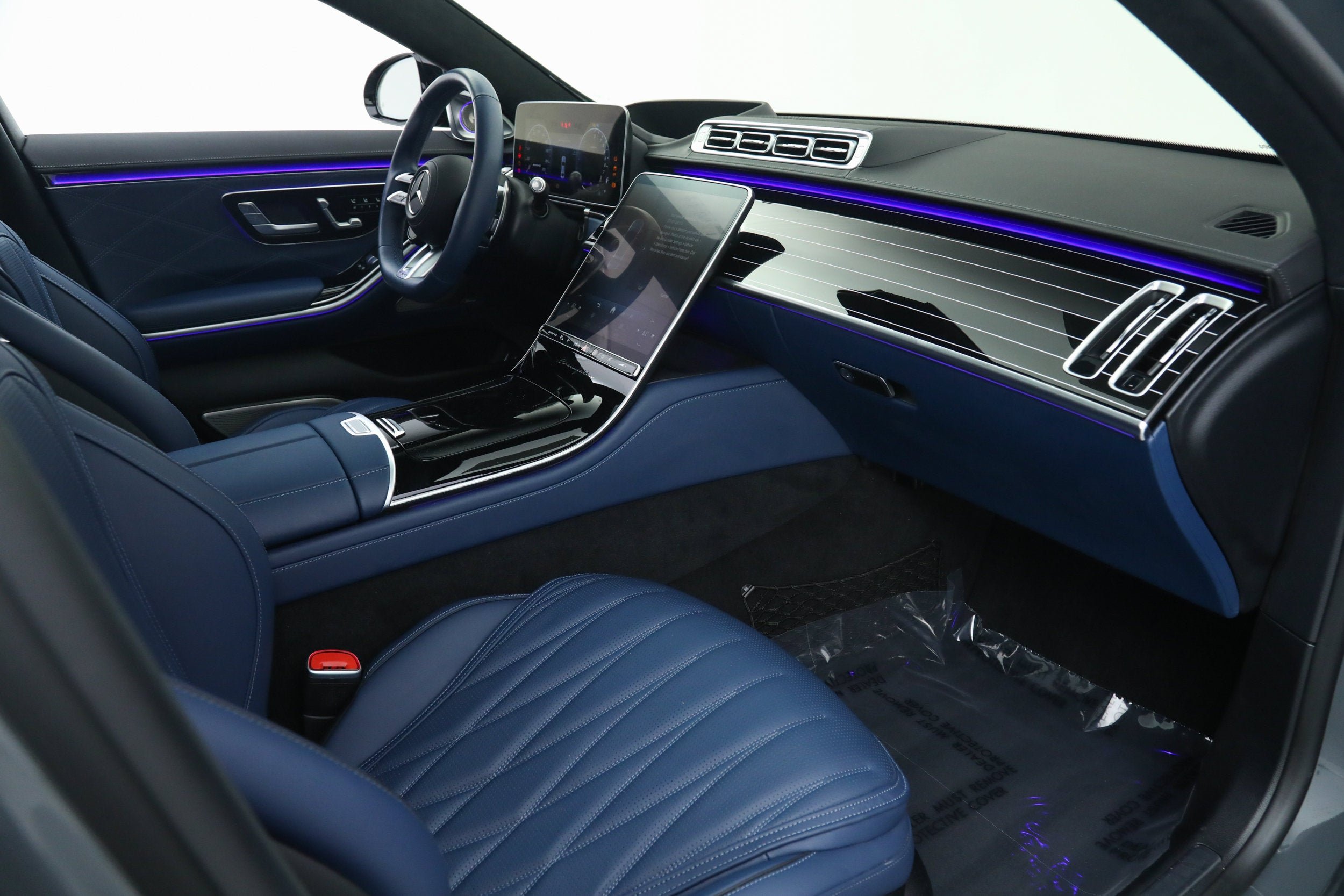 Used 2025 Gray Mercedes-Benz S 63 E AMG® image 17