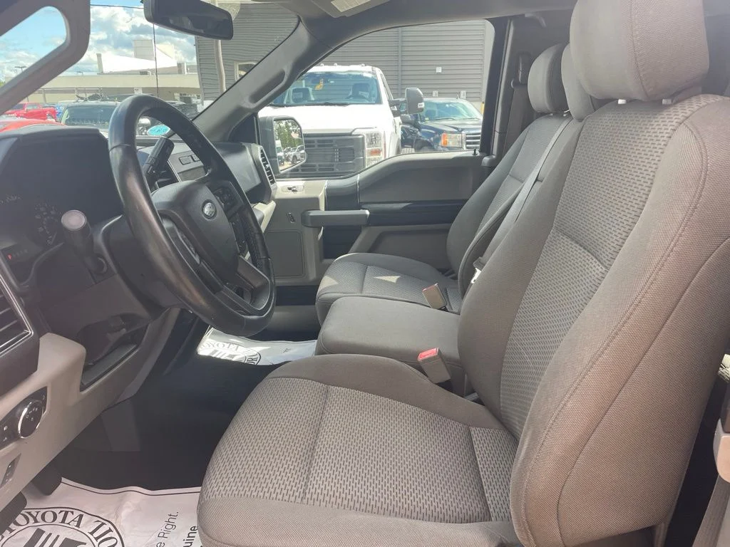 Used 2018 Shadow Black Ford XLT image 12