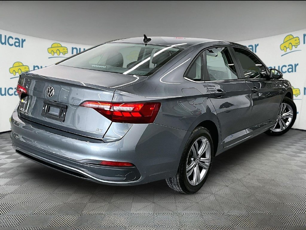 Used 2024 Gray Volkswagen 1.5T SE image 6