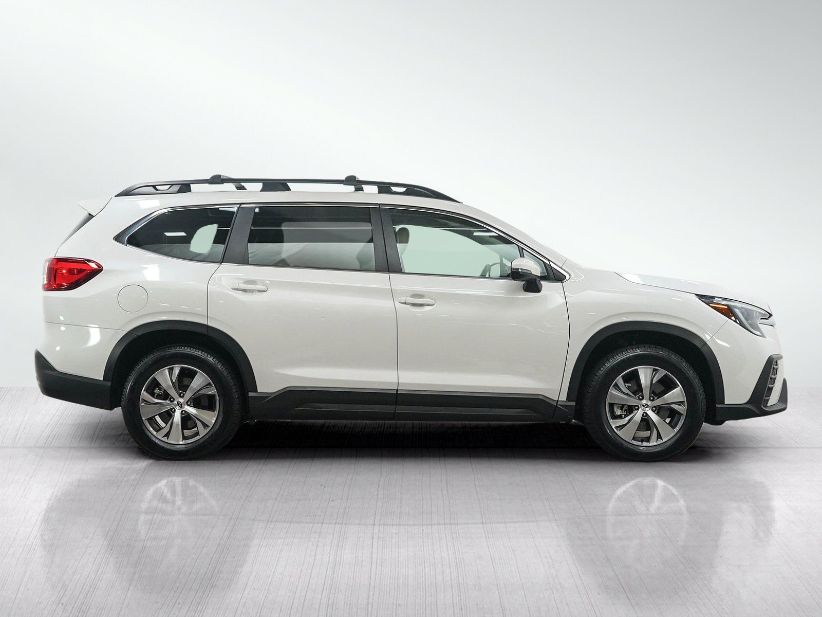 Used 2023 Crystal White Pearl Subaru Premium image 7