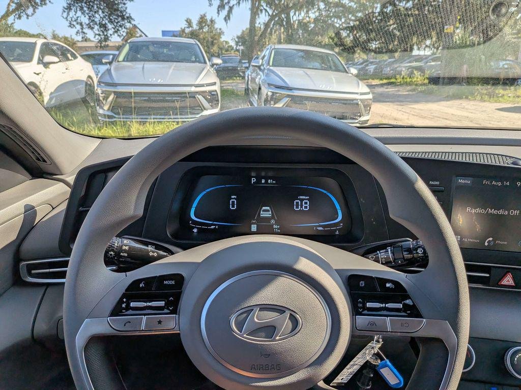 New 2026 White Hyundai SE image 28