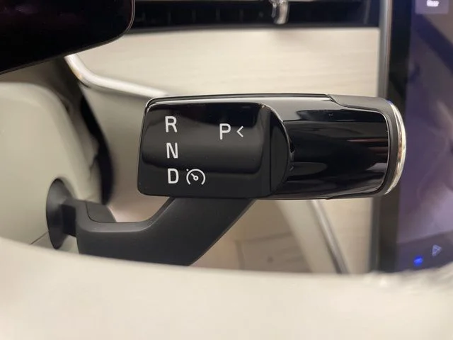 2025 Volvo EX90 Ultra - Photo 23