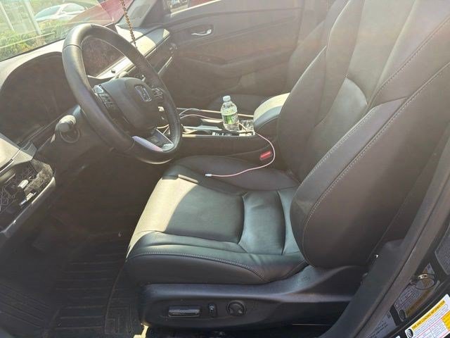 Used 2025 Black Honda Touring image 35