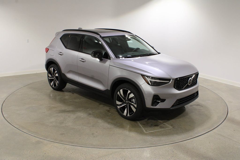 2026 Volvo XC40 Ultra - Photo 8