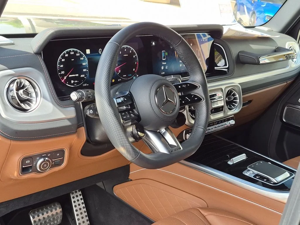 Used 2025  Mercedes-Benz G 63 AMG® image 12
