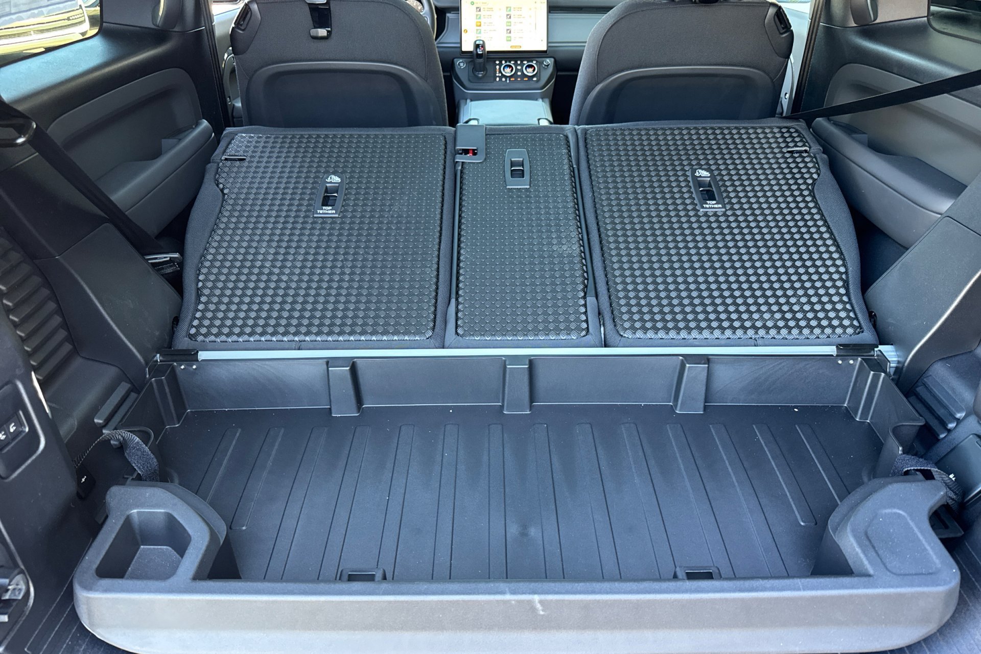 New 2026 Carpathian Grey Land Rover V8 image 17
