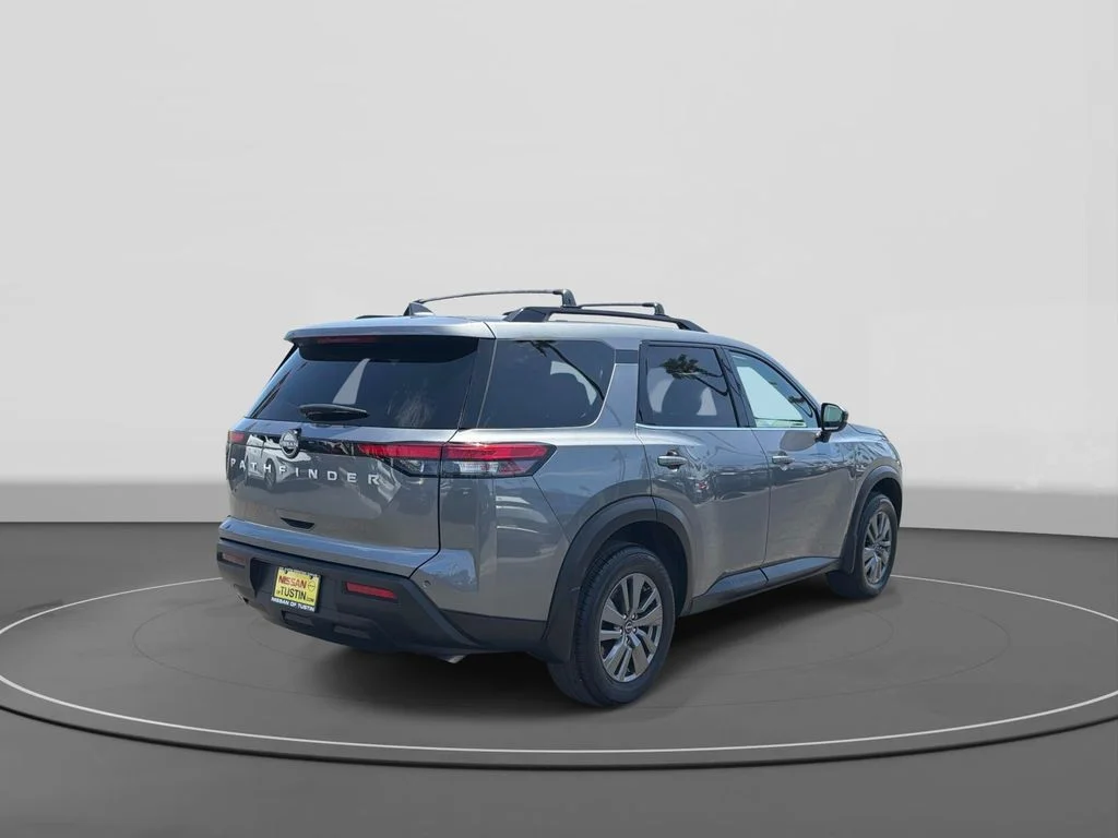 Used 2025 GUN METALLIC Nissan SV image 7