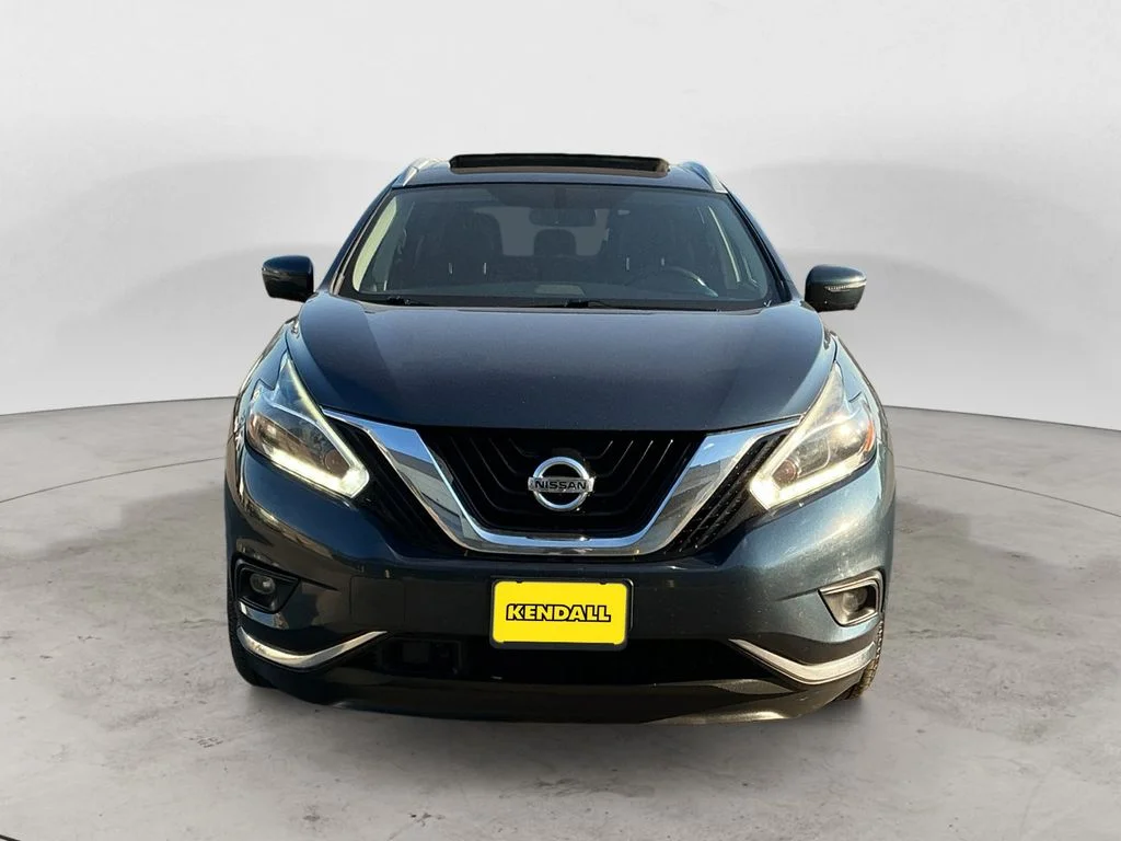 Used 2018 Blue Nissan SL image 3