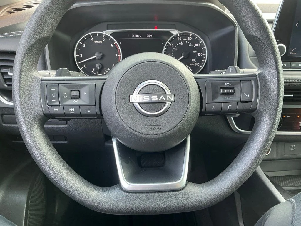 Used 2023 Gray Nissan S image 33