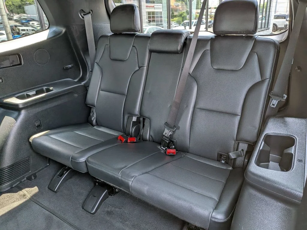 Used 2024 Green Kia EX X-Line image 30