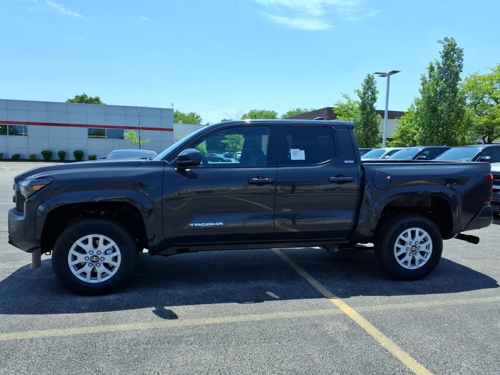 New 2026 Underground (1l7) Toyota SR5 DBLCAB 4WD image 4