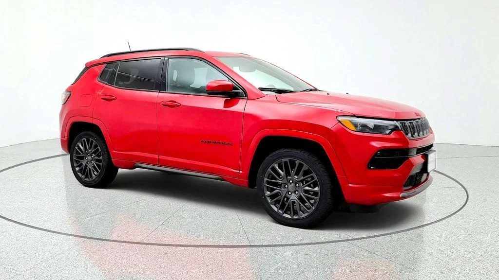 Used 2023 Redline Pearlcoat Jeep (RED) Edition 4x4 image 3