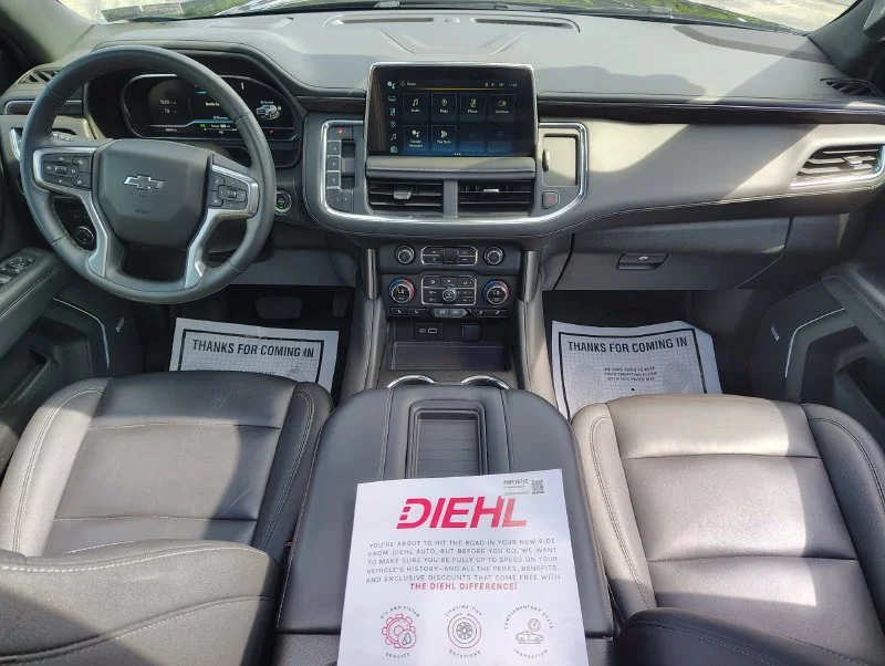 Used 2024 Black Chevrolet Z71 image 30