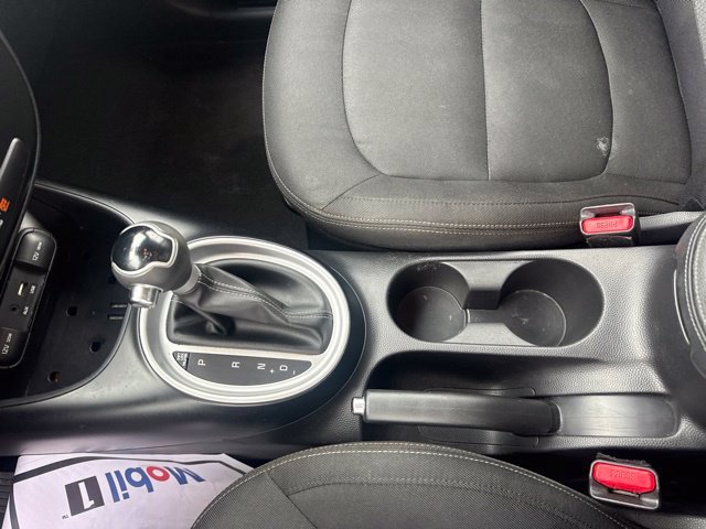 Used 2017 Gray Kia Plus image 20