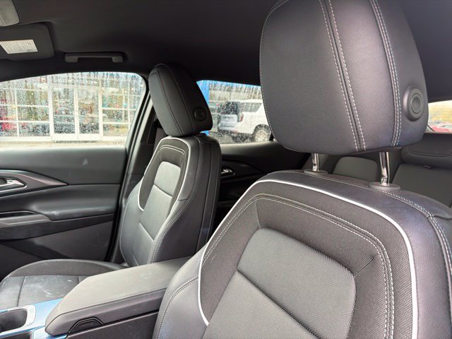 Used 2025 Sterling Gray Metallic Chevrolet LT image 13