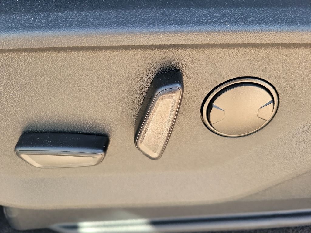 New 2026 Marsh Gray Ford Tremor® image 19