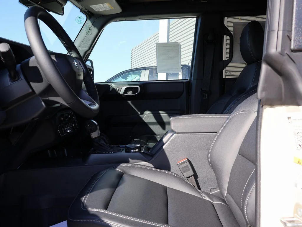 New 2025 Desert Sand Ford Badlands® image 22