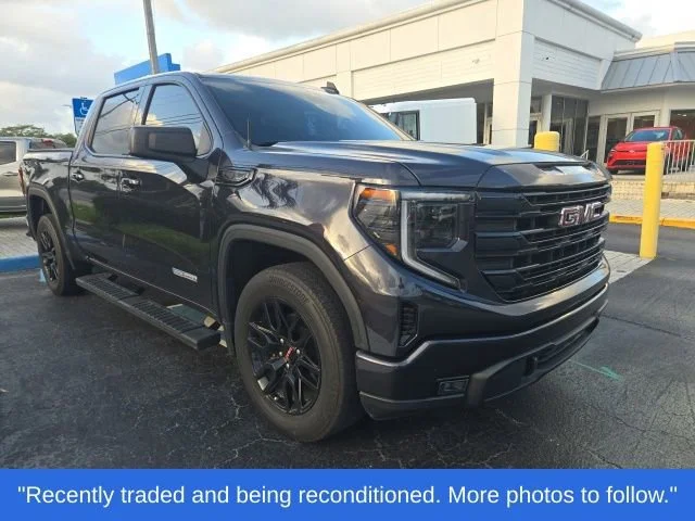 2023 GMC Sierra 2WD Crew Cab Short Box Elevation's photo