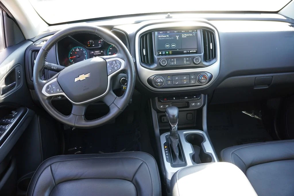 Used 2022 Blue Chevrolet LT image 19