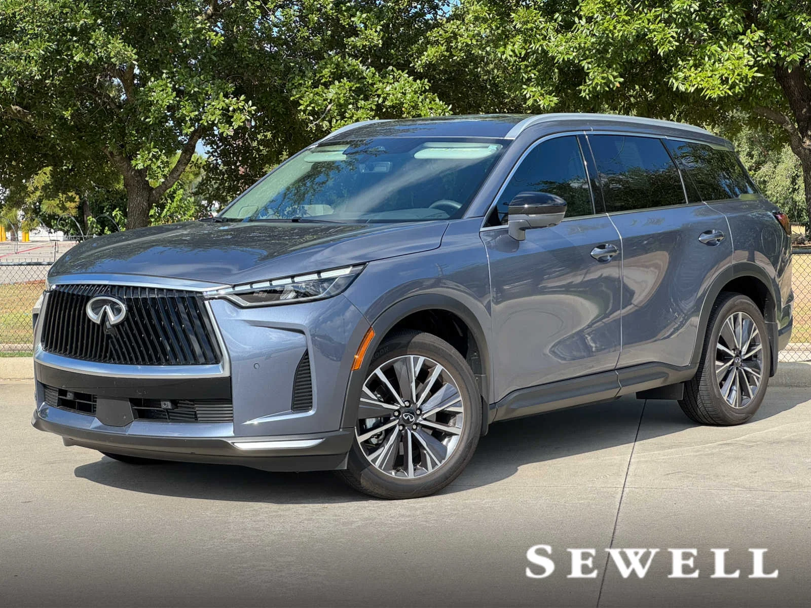 2027 INFINITI QX60 LUXE