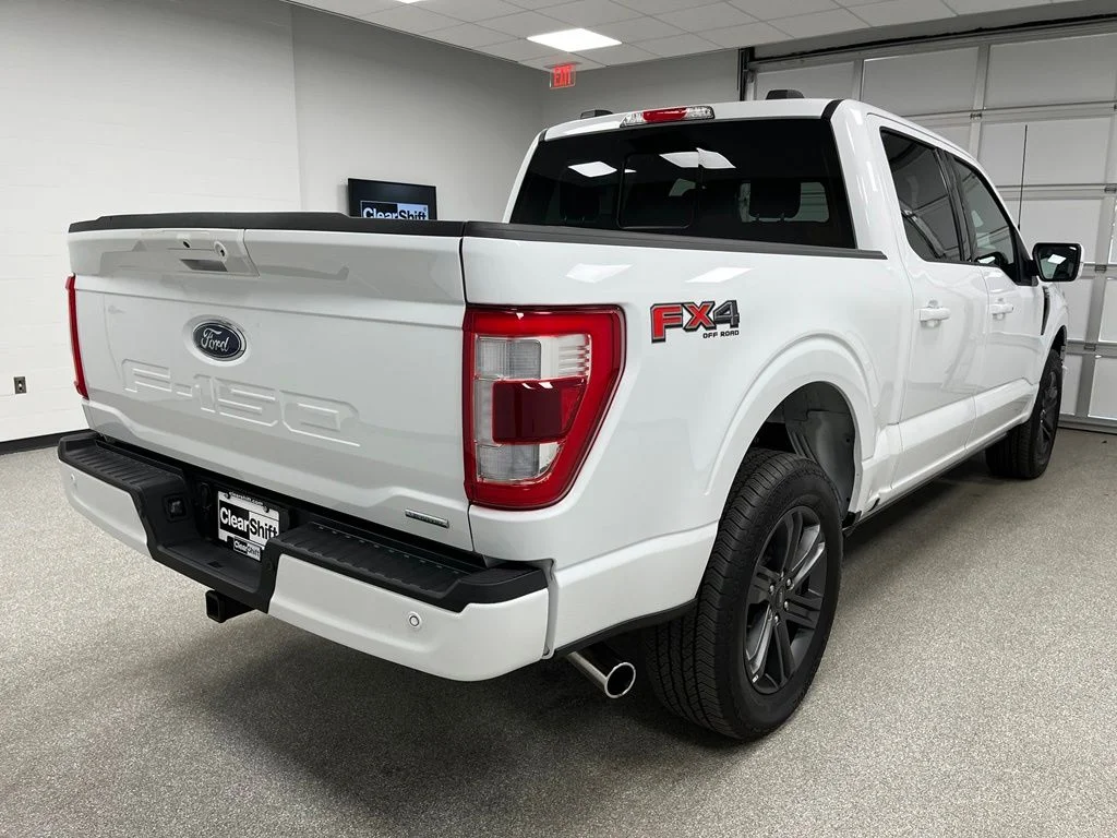 Used 2023 White Ford Lariat image 10