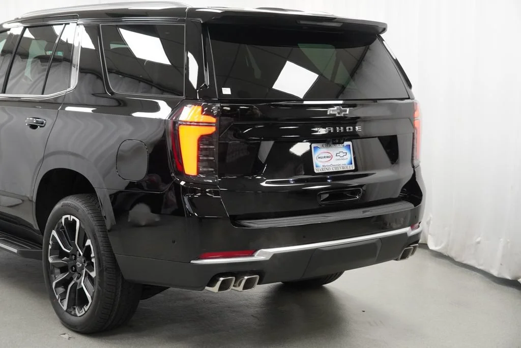 New 2026 Black Chevrolet High Country image 39
