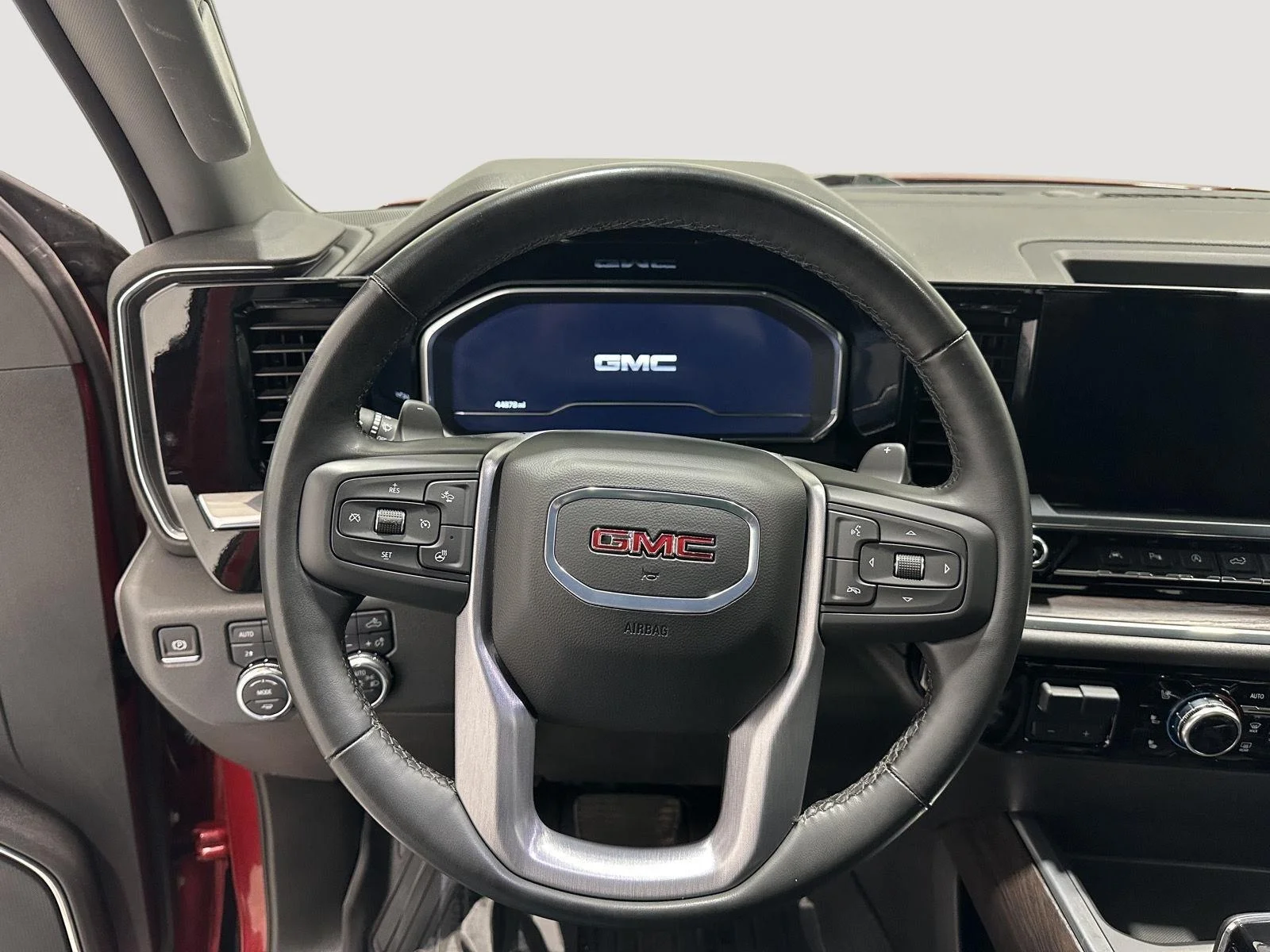 Used 2024 Volcanic Red Tintcoat GMC SLT image 9