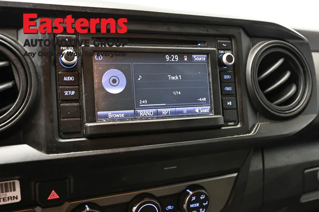 Used 2019 White Toyota SR image 18