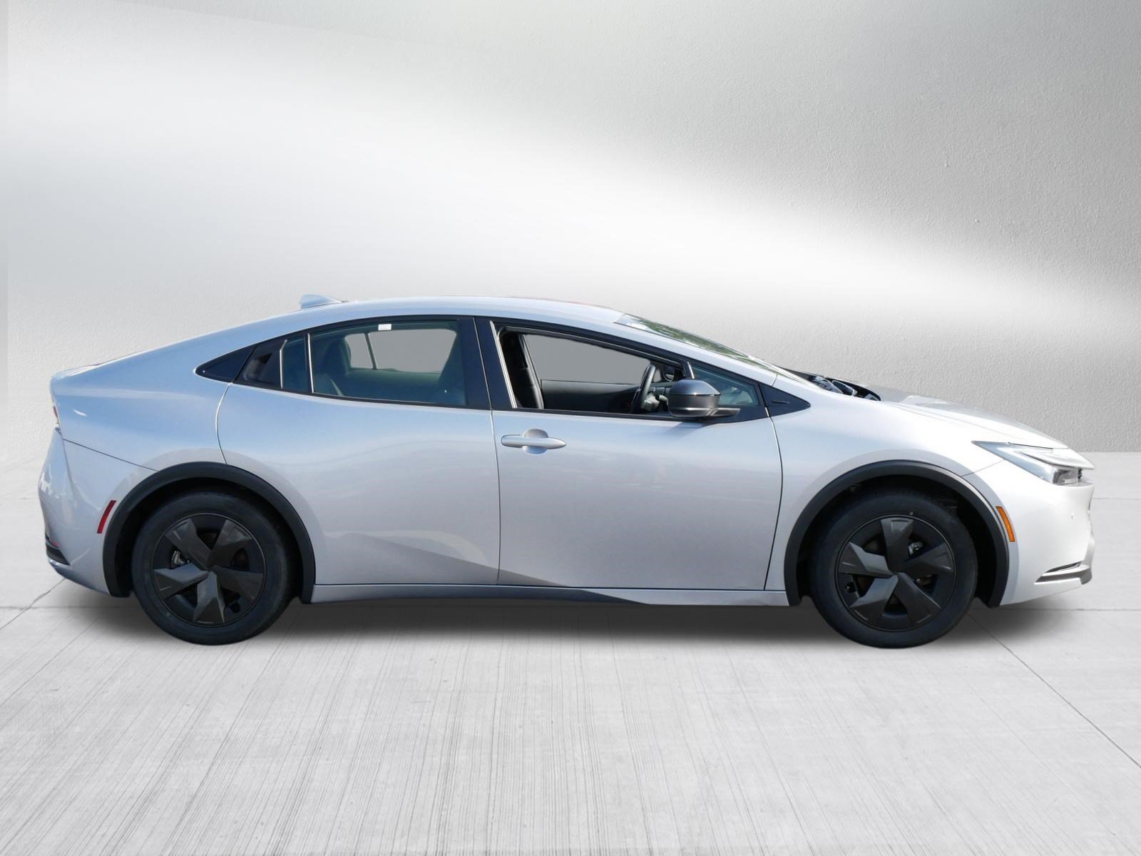 Certified Used 2025 CUTTING EDGE Toyota LE image 8