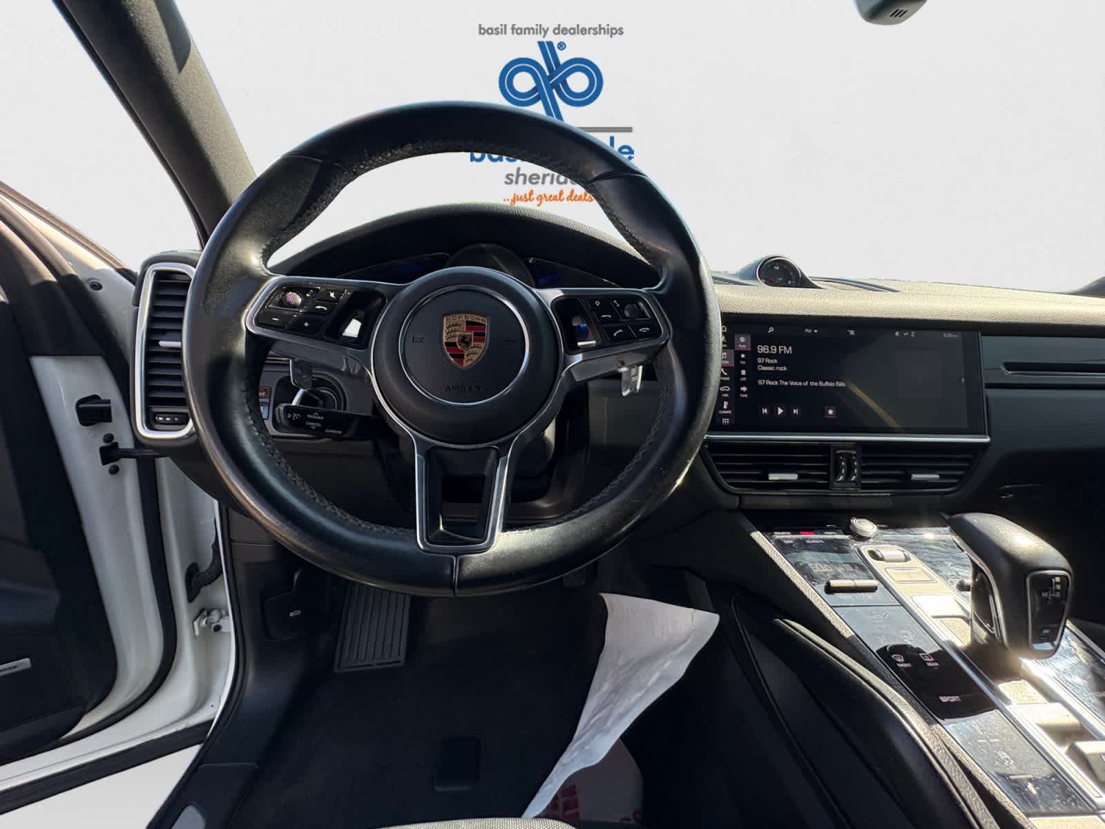 Used 2019 White Porsche  image 13