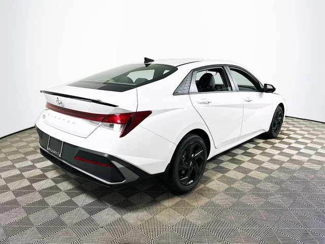 New 2026 White Hyundai SEL Sport image 3