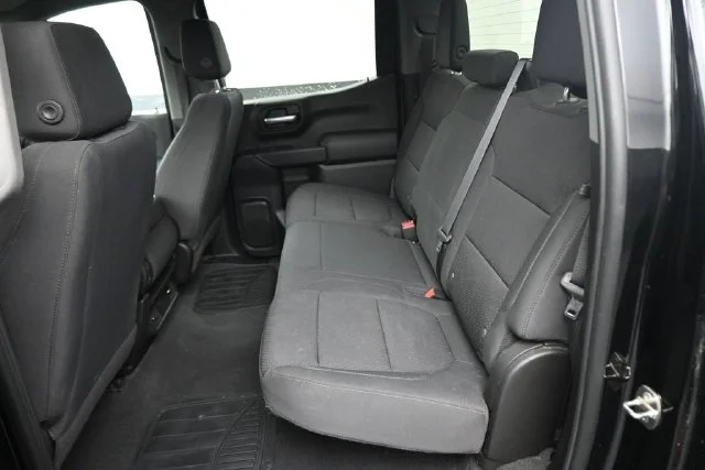 Used 2020  Chevrolet Custom image 19