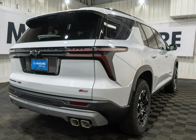 2027 Chevrolet Traverse Z71 - Photo 5